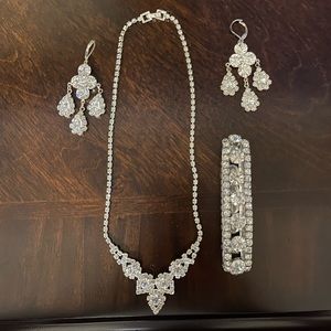 🆕 Crystal formal jewelry bundle
